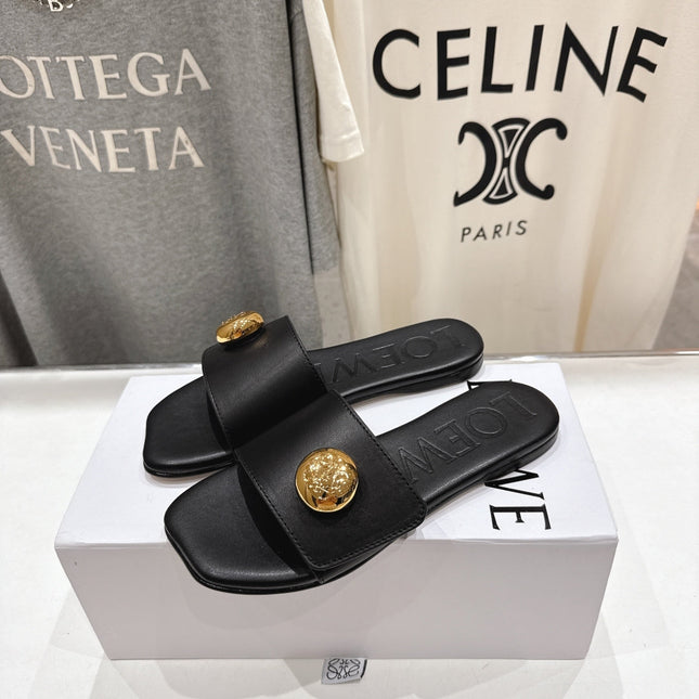 LOEWE 26S PEBBLE SLIDE IN BLACK CALFSKIN GOLD HARDWARE