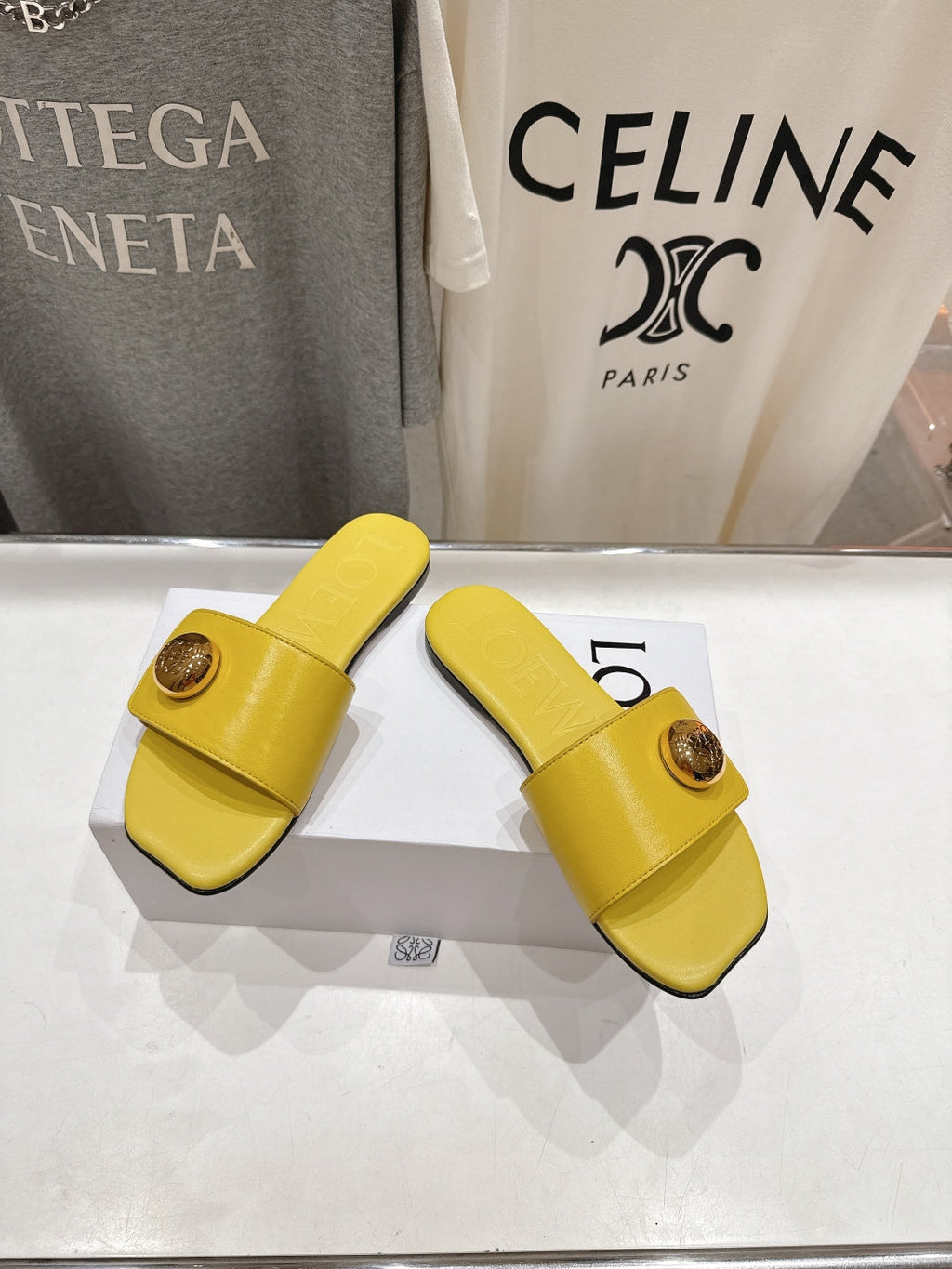 LOEWE 26S PEBBLE SLIDE IN YELLOW CALFSKIN GOLD HARDWARE