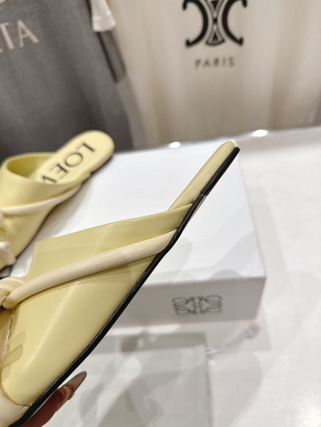 LOEWE 26S MULE LOAFERS IN BUTTER YELLOW CALFSKIN KNOT DETAIL
