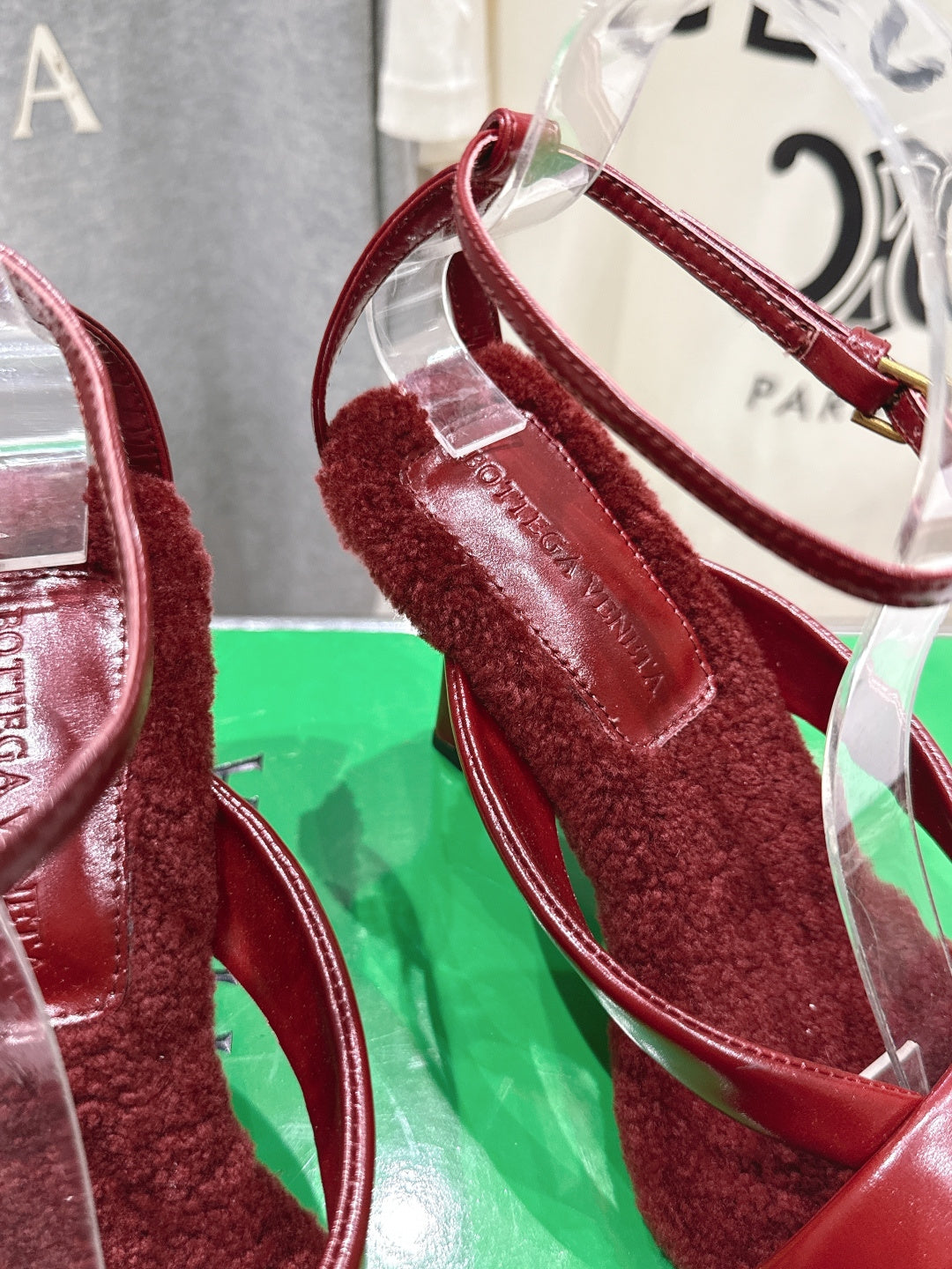 BOTTEGA VENETA 26S HIGH-HEEL SANDALS IN RED LAMBSKIN AND SHEARLING