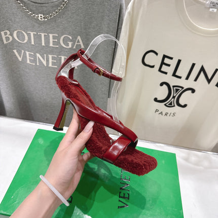 BOTTEGA VENETA 26S HIGH-HEEL SANDALS IN RED LAMBSKIN AND SHEARLING