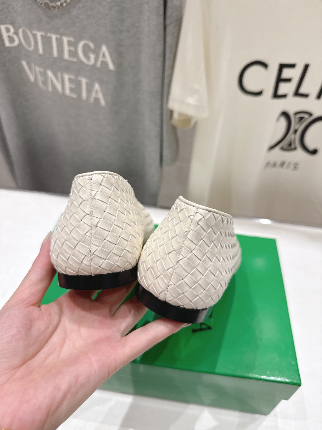 BOTTEGA VENETA 26S BALLET FLATS IN OFF-WHITE WOVEN LAMBSKIN
