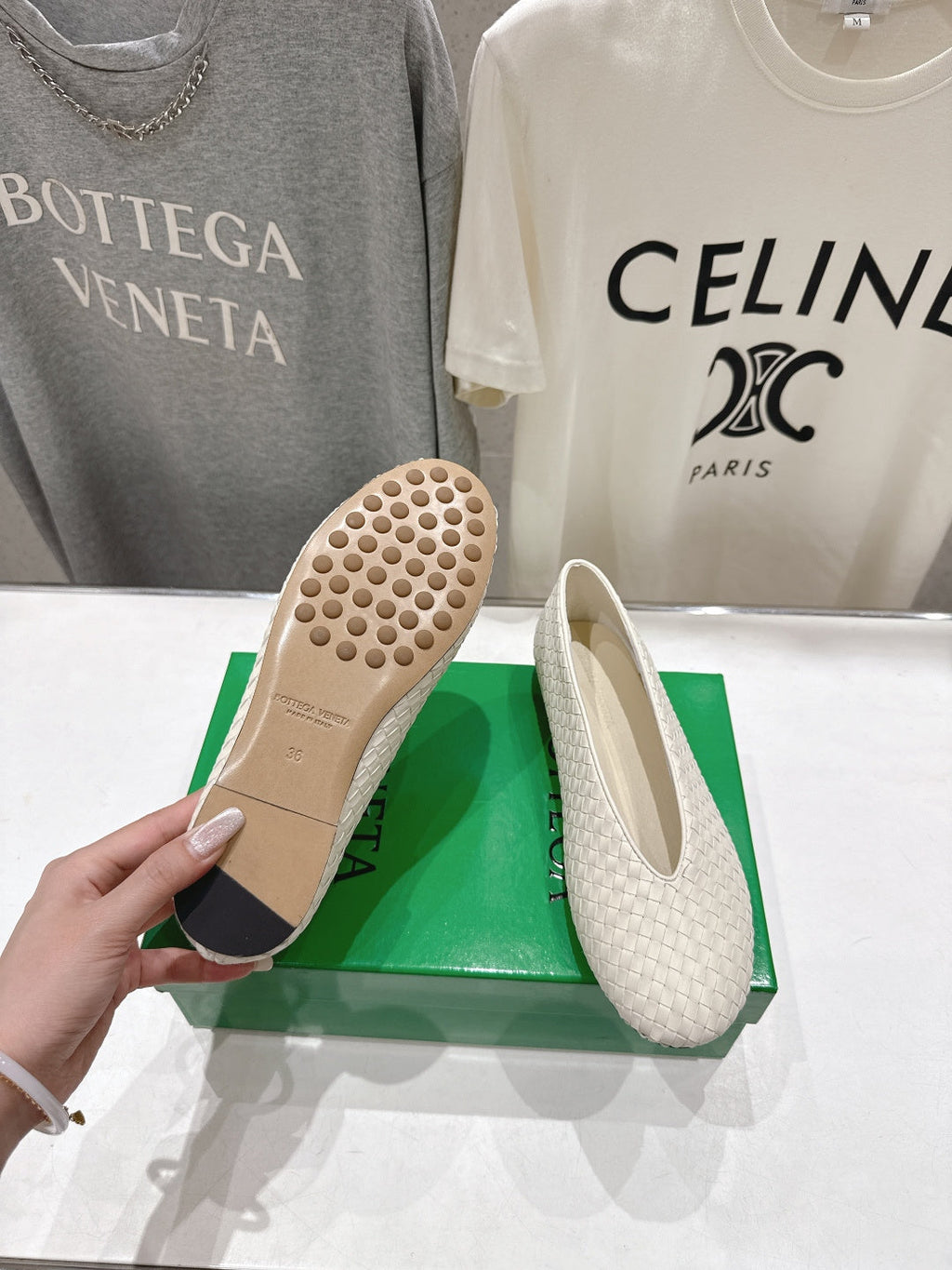 BOTTEGA VENETA 26S BALLET FLATS IN OFF-WHITE WOVEN LAMBSKIN