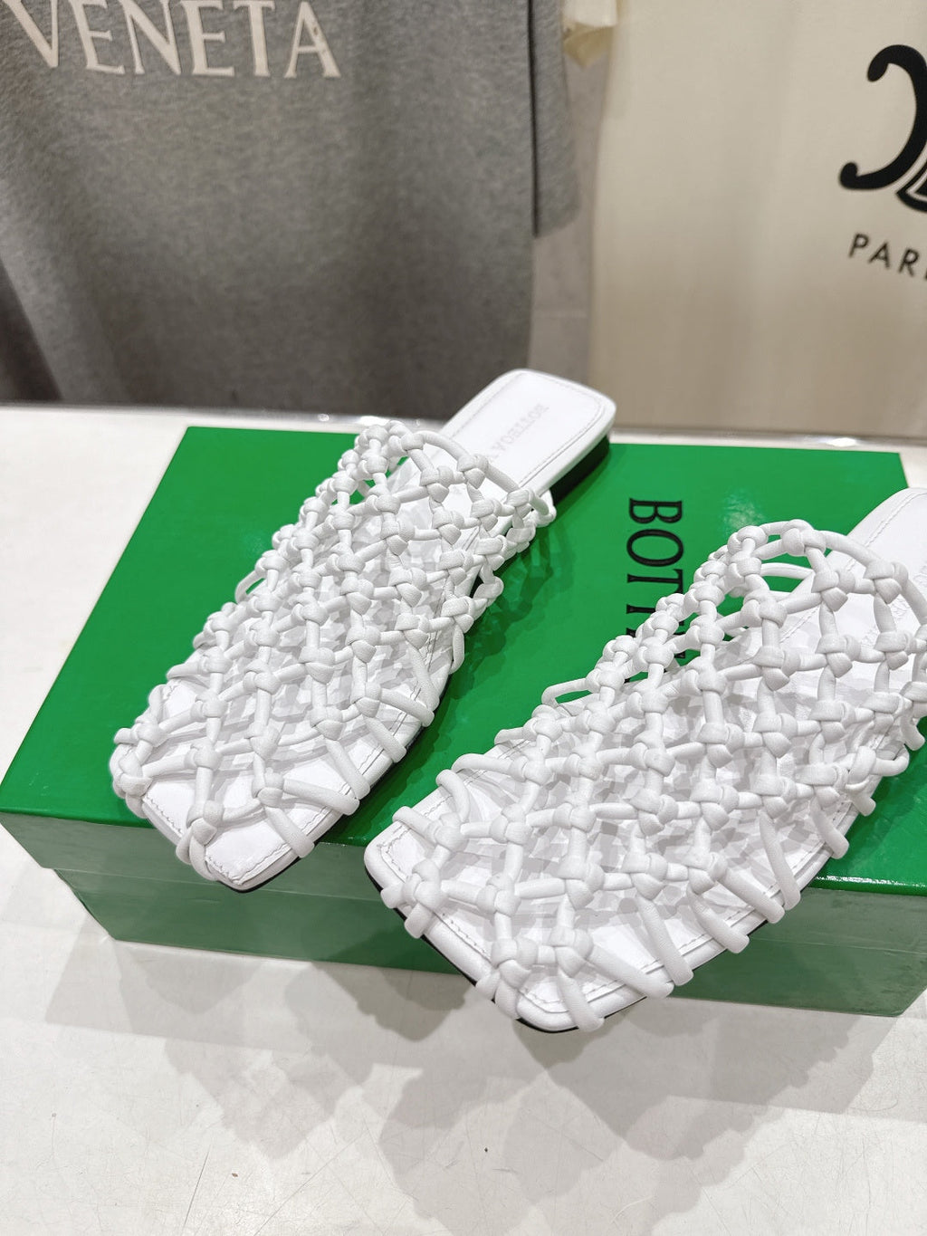 BOTTEGA VENETA 26S WOVEN MULES IN WHITE LAMBSKIN