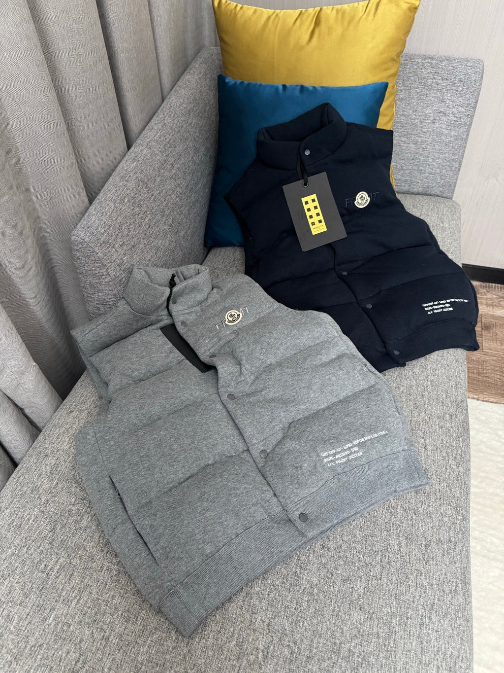MONCLER 25S DOWN VEST IN GRAY 065