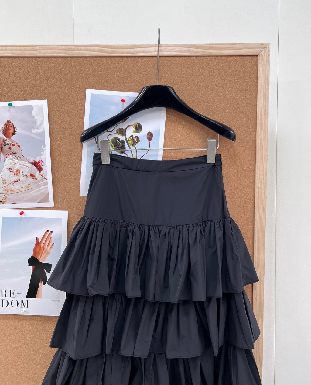 VALENTINO 26S TIERED MINI SKIRT 224