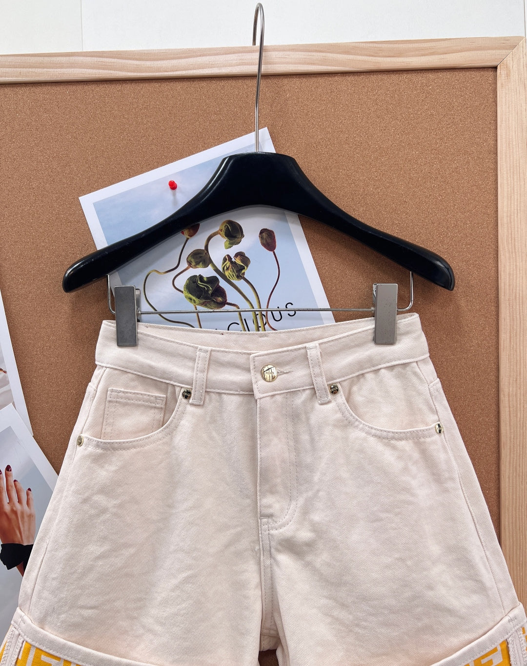 FENDI 26S SHORTS 071