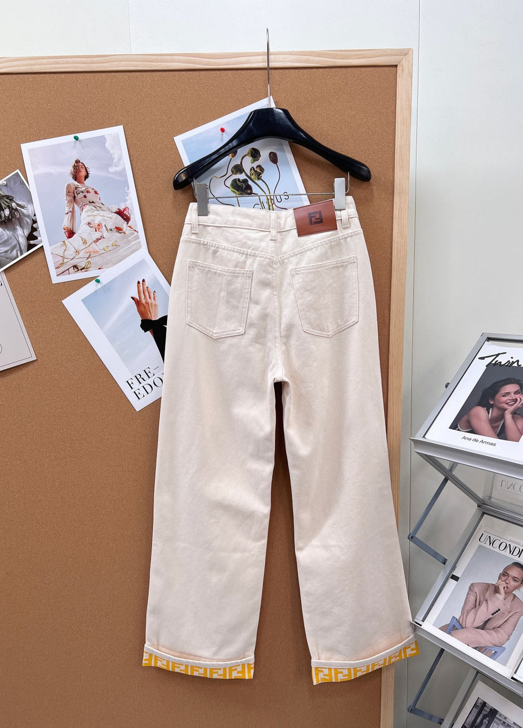 FENDI 26S WIDE LEG JEANS 065