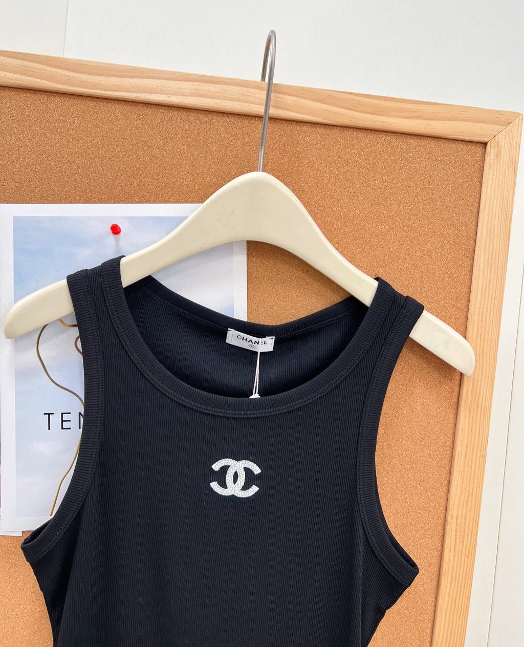 CHANEL 26S SLEEVELESS T-SHIRT 1407
