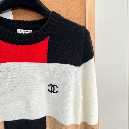 CHANEL 26S LONG SLEEVE CREWNECK KNIT SWEATER 1541