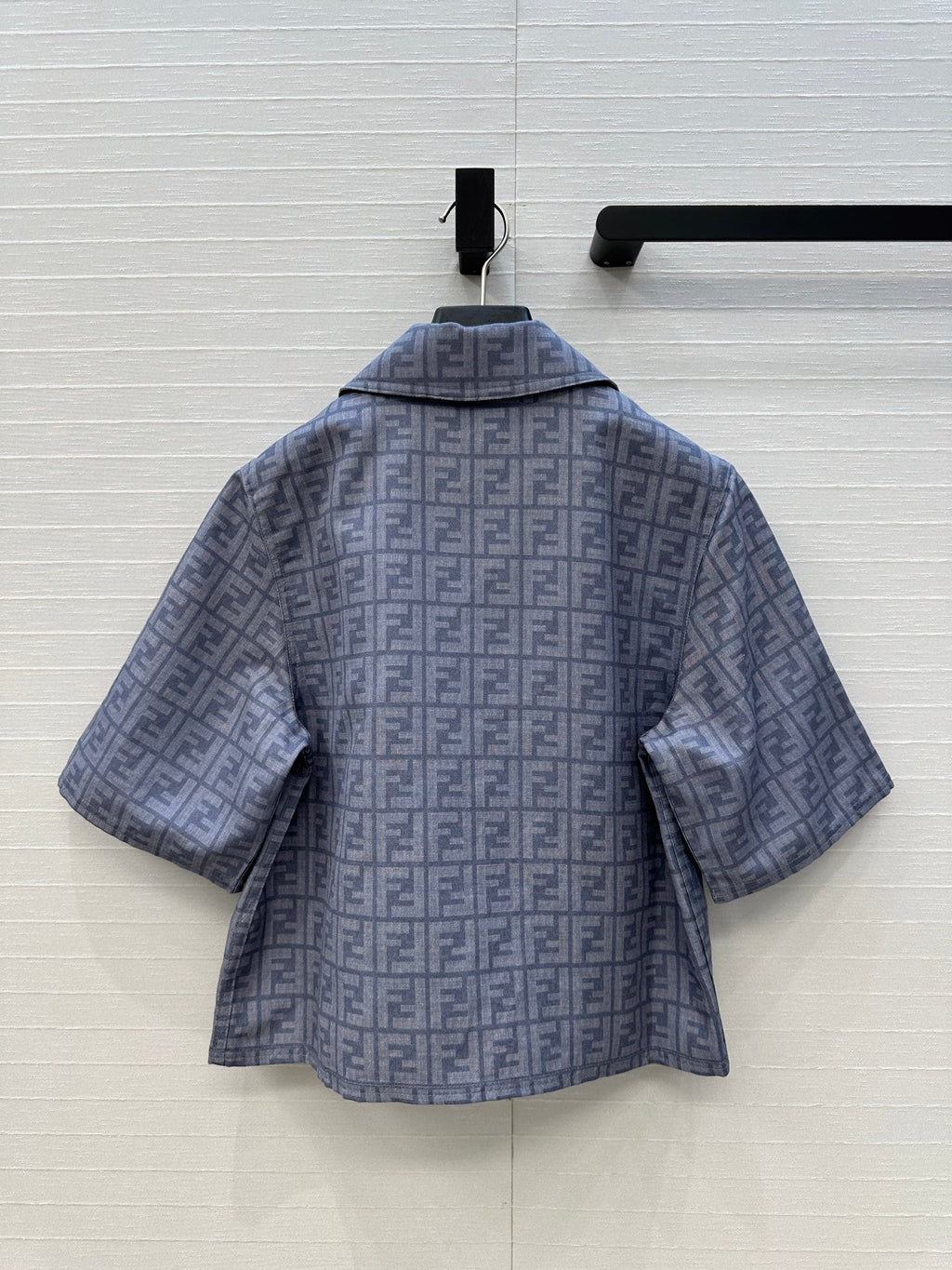 FENDI SHORT-SLEEVE SHIRT WITH FF LETTER PRINT 276173