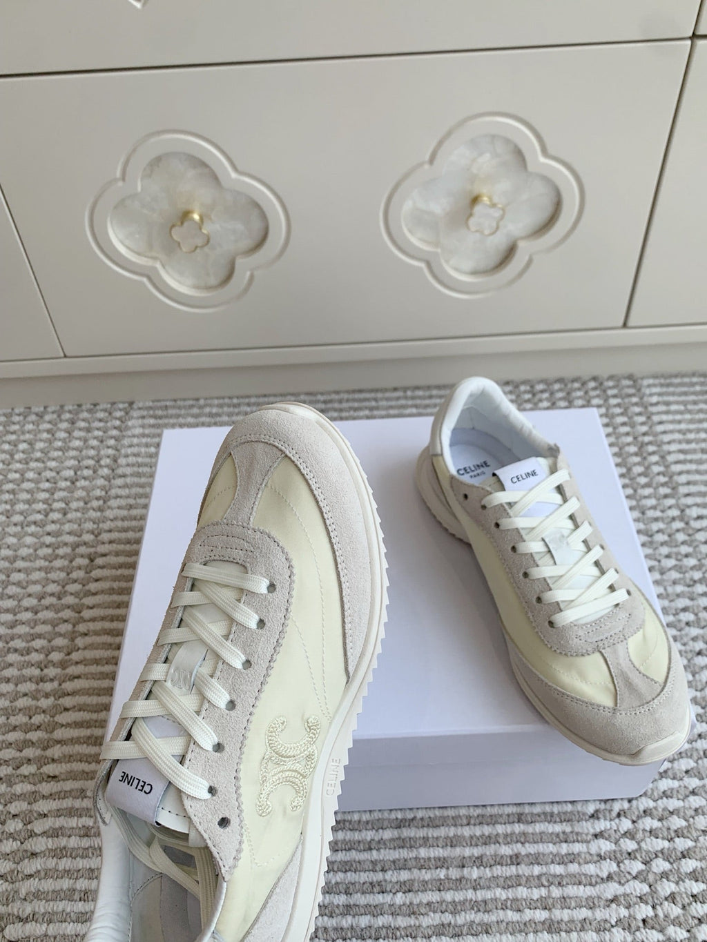CELINE 26S TRIOMPHE RUNNER SNEAKERS IN CREAM WHITE NYLON AND LIGHT GREY SUEDE