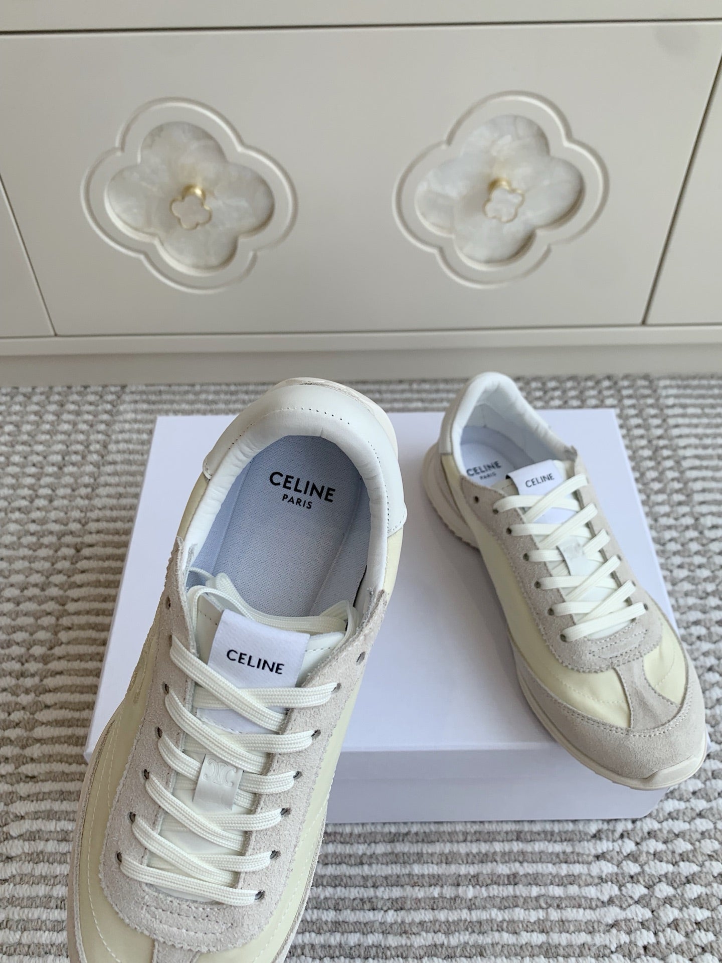 CELINE 26S TRIOMPHE RUNNER SNEAKERS IN CREAM WHITE NYLON AND LIGHT GREY SUEDE