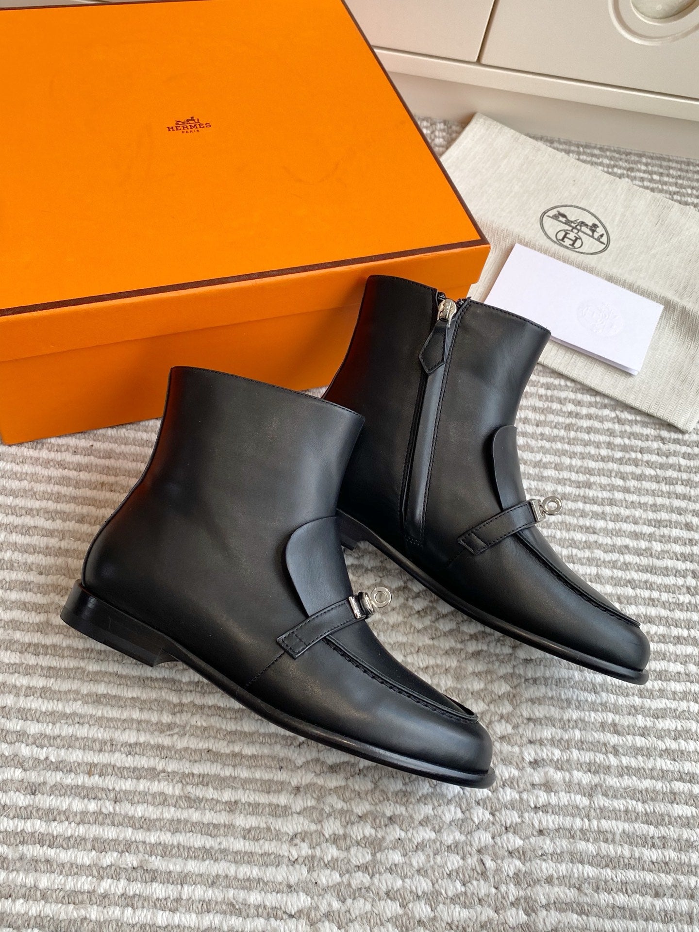 HM KELLY BOOTS IN BLACK CALFSKIN 501318