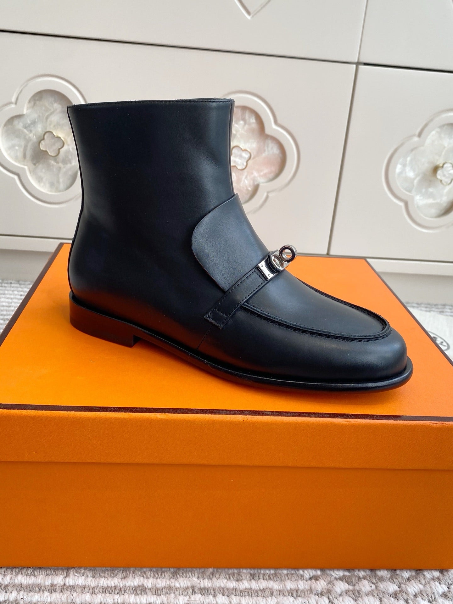 HM KELLY BOOTS IN BLACK CALFSKIN 501318