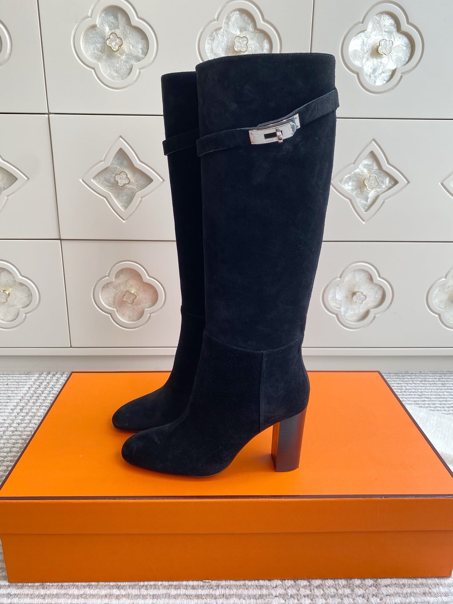 HM 25S TALL BOOTS 90 MM IN BLACK SUEDE