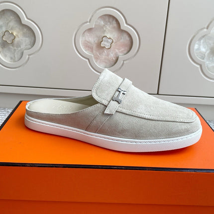 HM 25S MULES IN CREAM WHITE SUEDE WITH SILVER HARDWARE