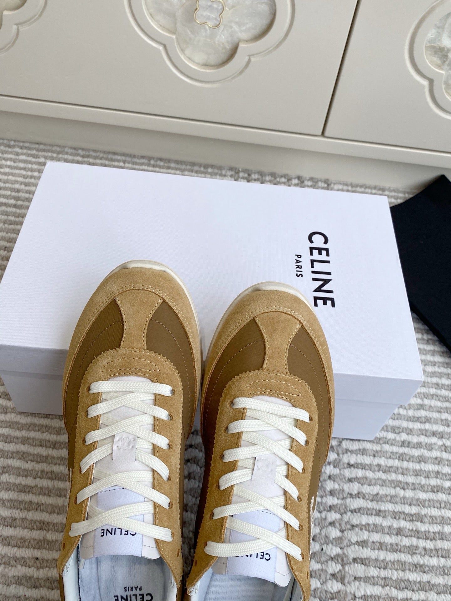CELINE 26S RUNNER SNEAKERS IN SAND BEIGE SUEDE AND CARAMEL BROWN NYLON