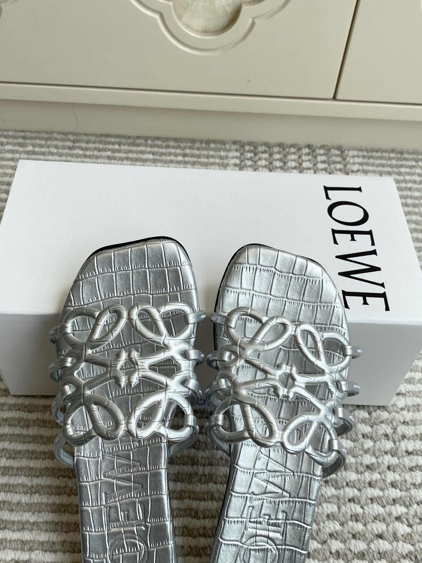 LOEWE 26S SLIDE SANDALS IN SILVER CROC-EMBOSSED CALFSKIN