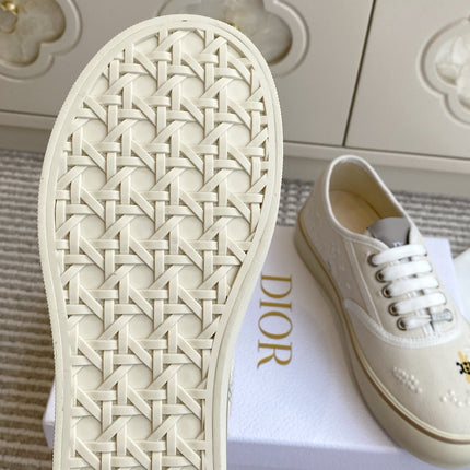 DIOR 26S LOW TOP SNEAKERS IN BEIGE CANVAS