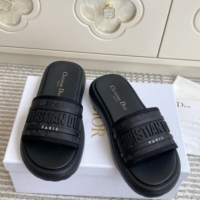 DIOR 26S DWAY SLIDES IN BLACK RUBBER SOLE