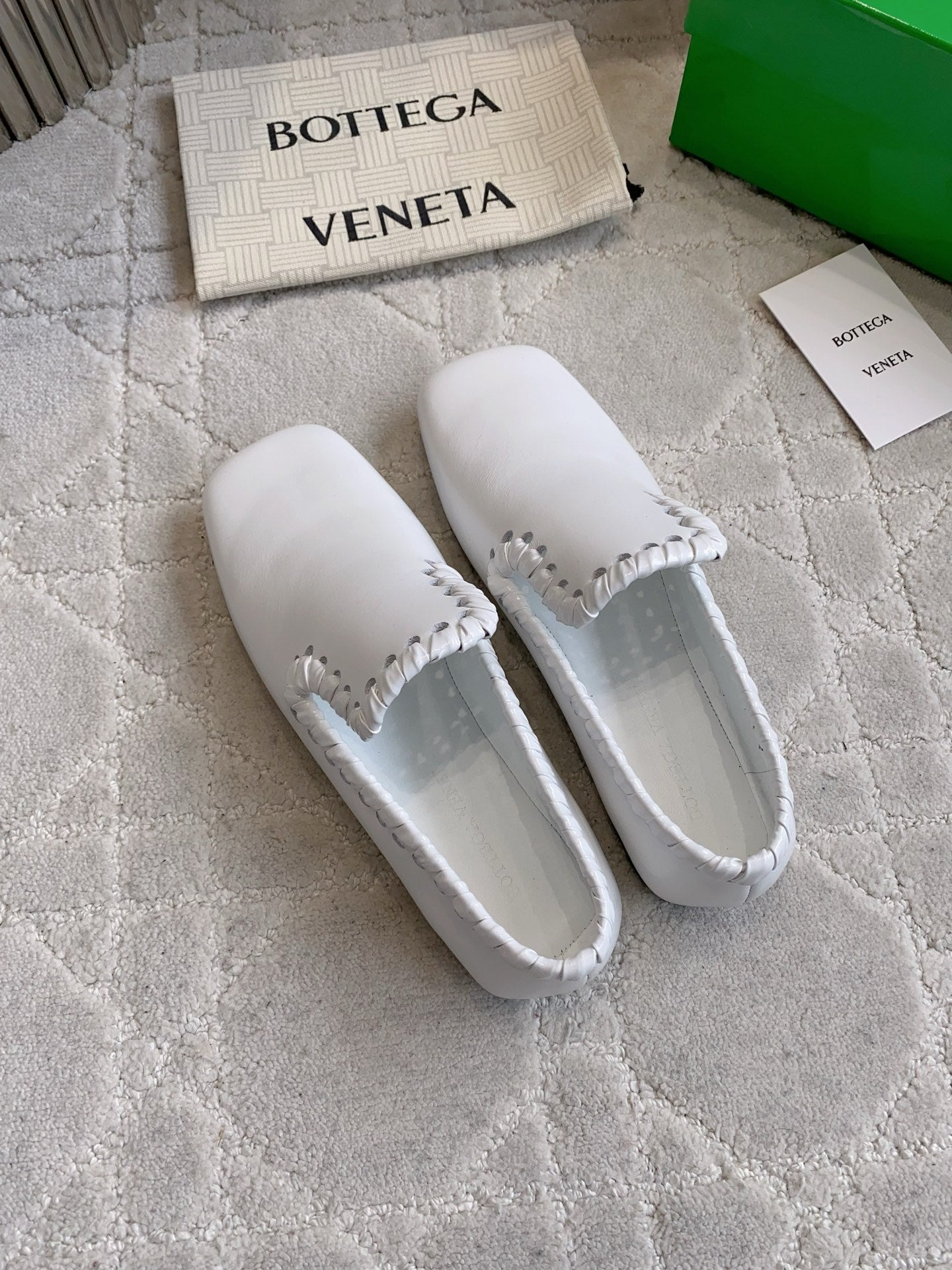 BOTTEGA VENETA 26S SABATO LOAFERS IN WHITE CALFSKIN