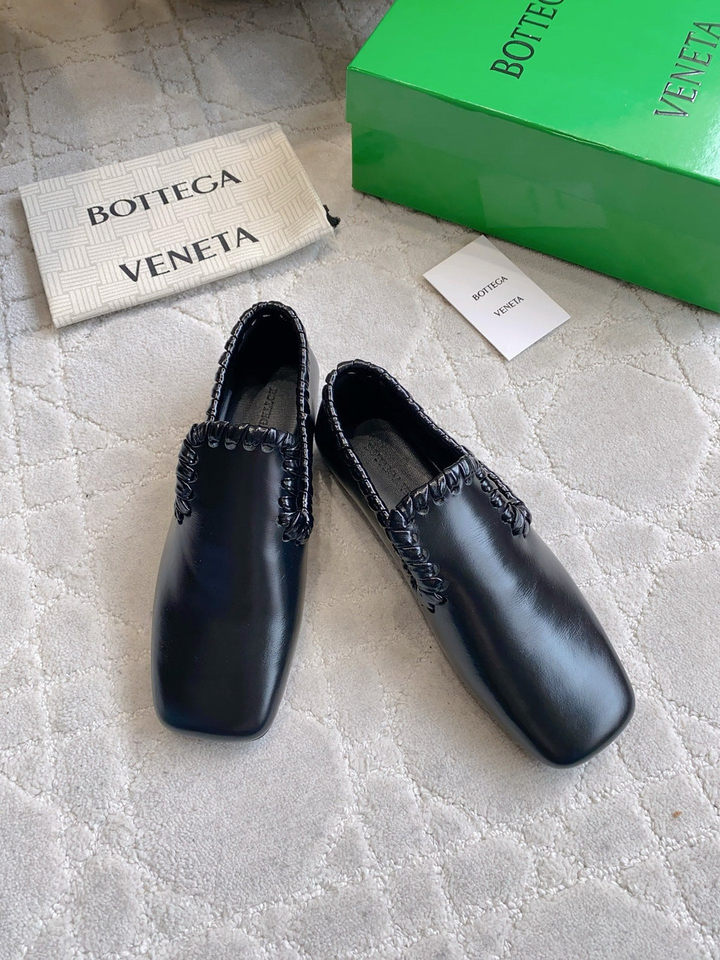 BOTTEGA VENETA 26S SABATO LOAFERS IN BLACK CALFSKIN