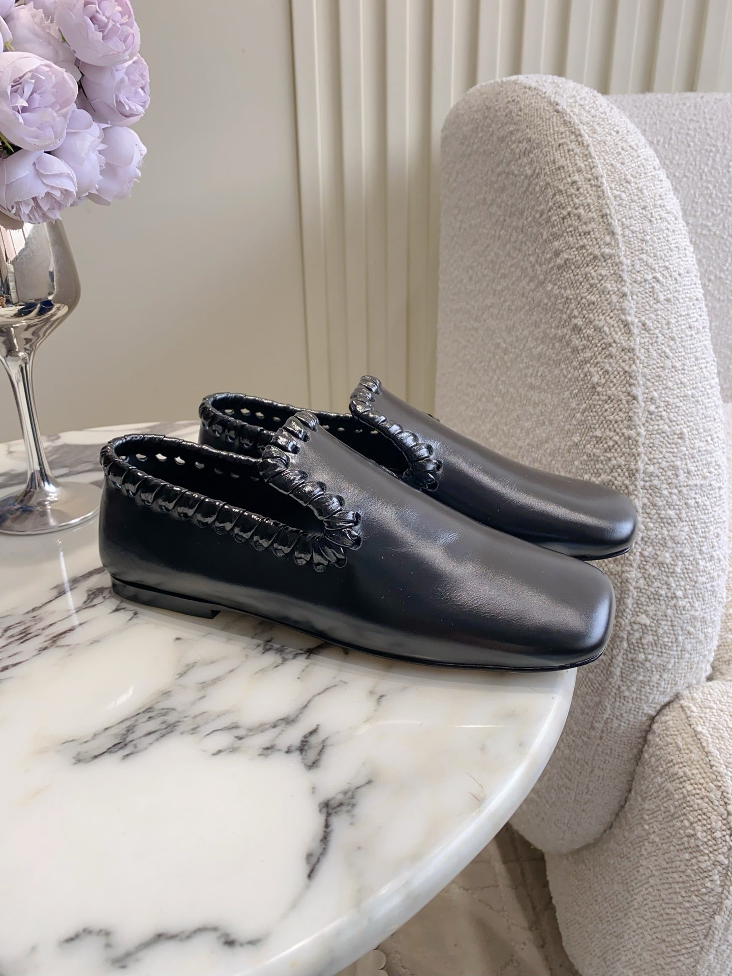 BOTTEGA VENETA 26S SABATO LOAFERS IN BLACK CALFSKIN
