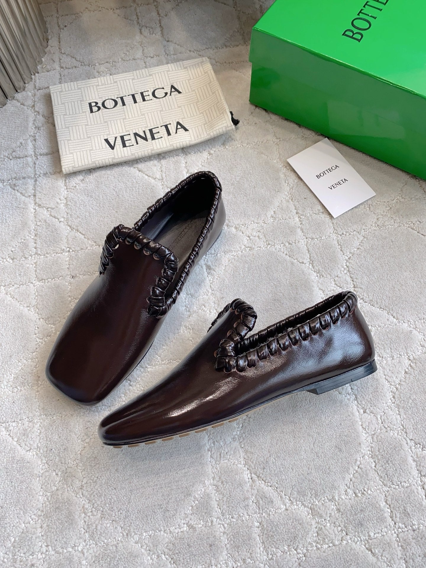 BOTTEGA VENETA 26S SABATO LOAFERS IN DARK BROWN CALFSKIN