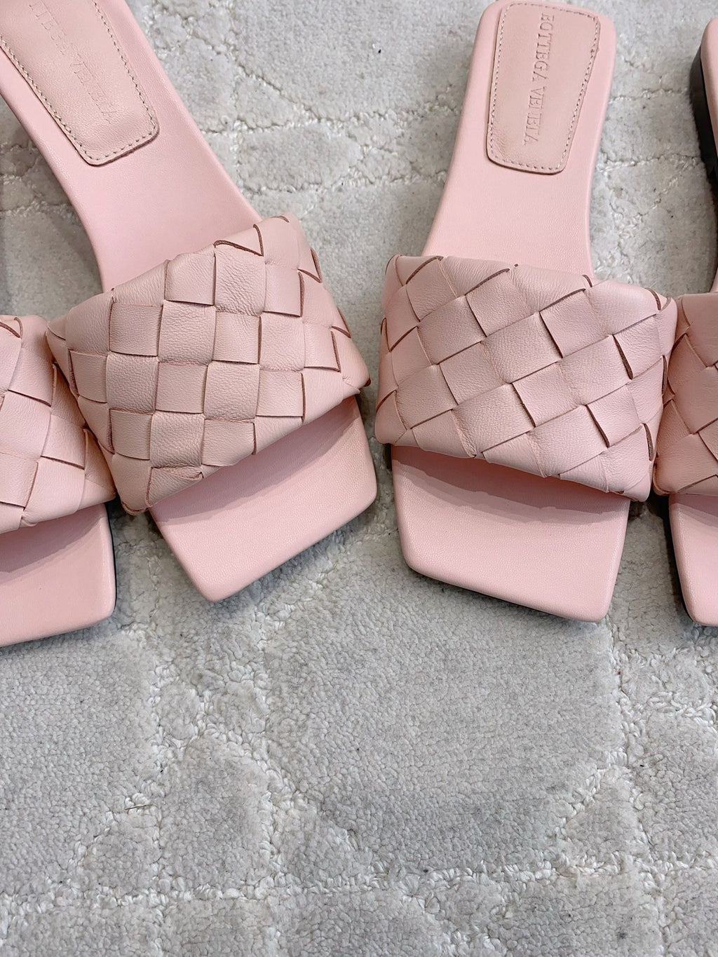 BOTTEGA VENETA 26S SQUARE-TOE HIGH-HEEL SANDALS 50 MM IN PASTEL PINK LAMBSKIN