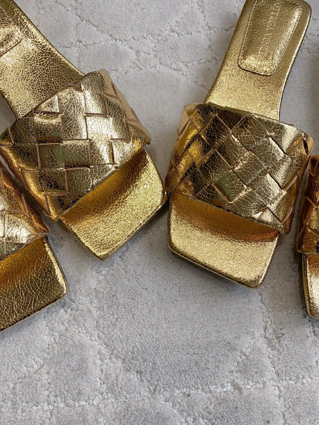 BOTTEGA VENETA 26S SQUARE-TOE HIGH-HEEL SANDALS 50 MM IN GOLD LAMBSKIN