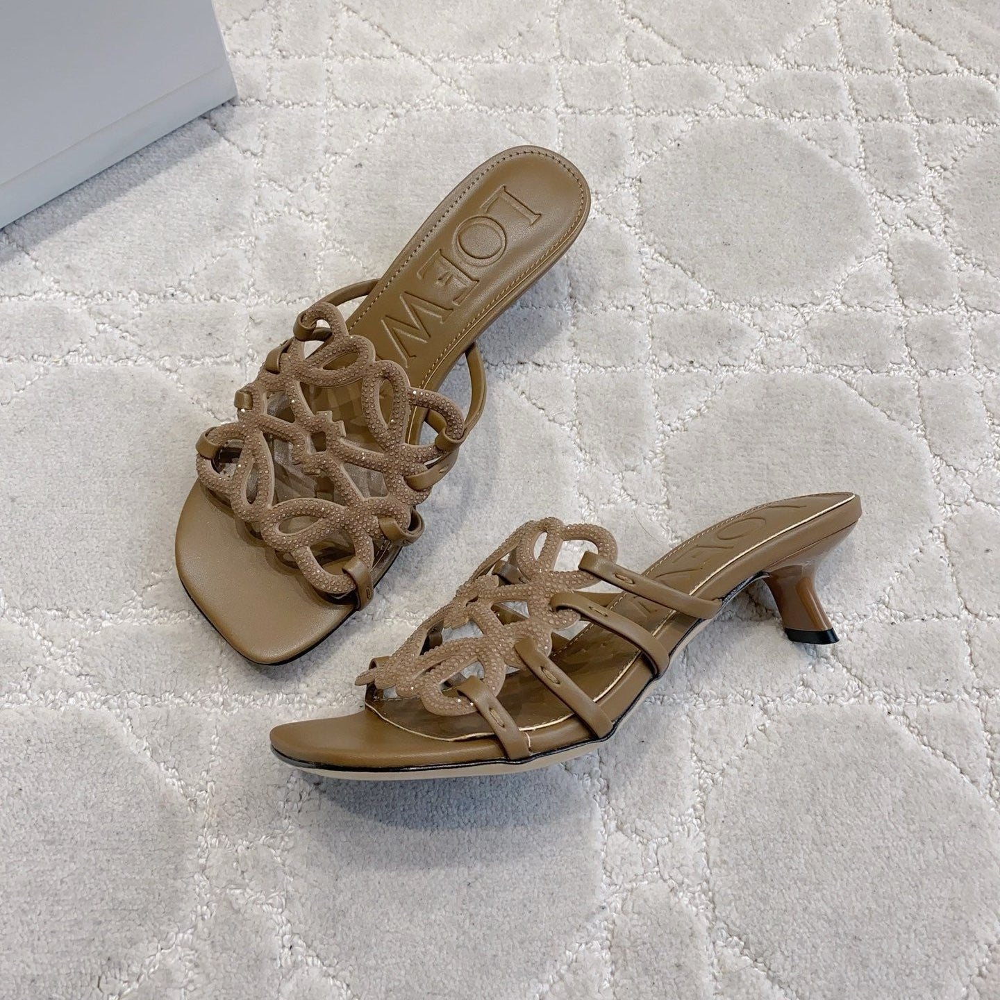 LOEWE 26S HIGH HEEL SANDALS IN BROWN CALFSKIN