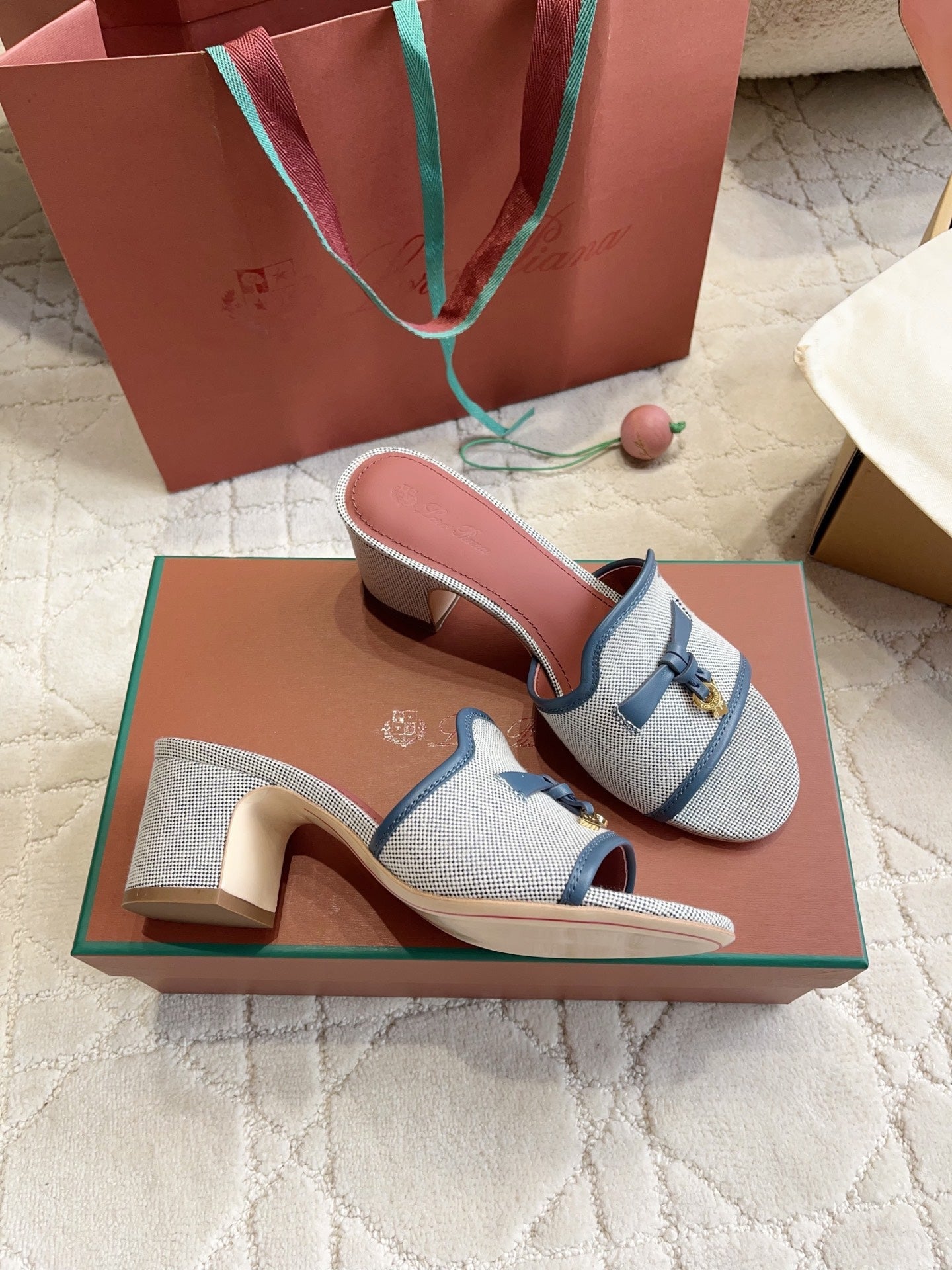 LP 26S HIGH HEEL SANDALS IN WHITE CANVAS AND NAVY CALFSKIN