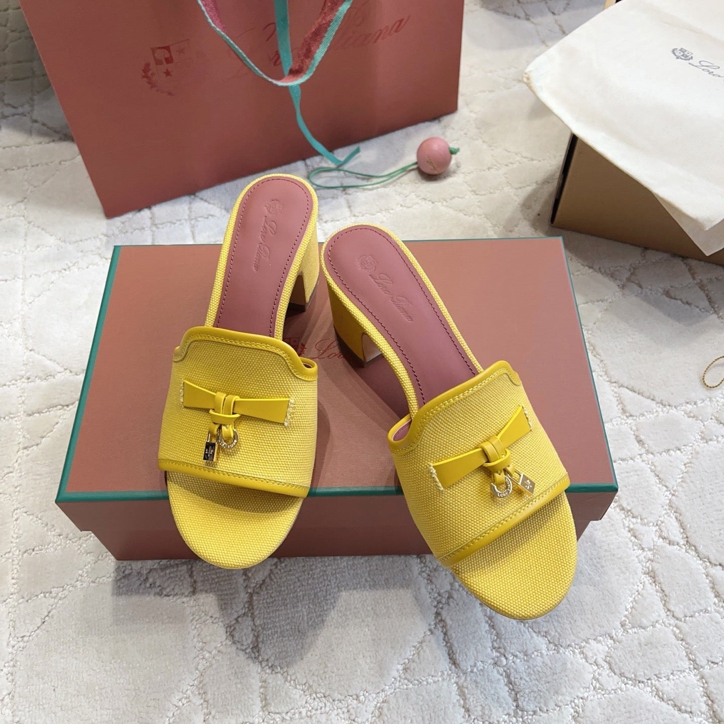 LP 26S HIGH HEEL SANDALS IN YELLOW CANVAS AND CALFSKIN