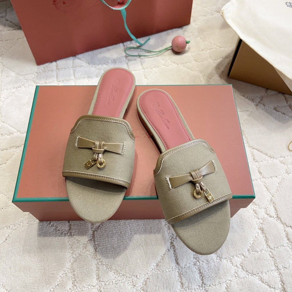 LP 26S SLIDES IN SAGE GREEN CANVAS AND CALFSKIN