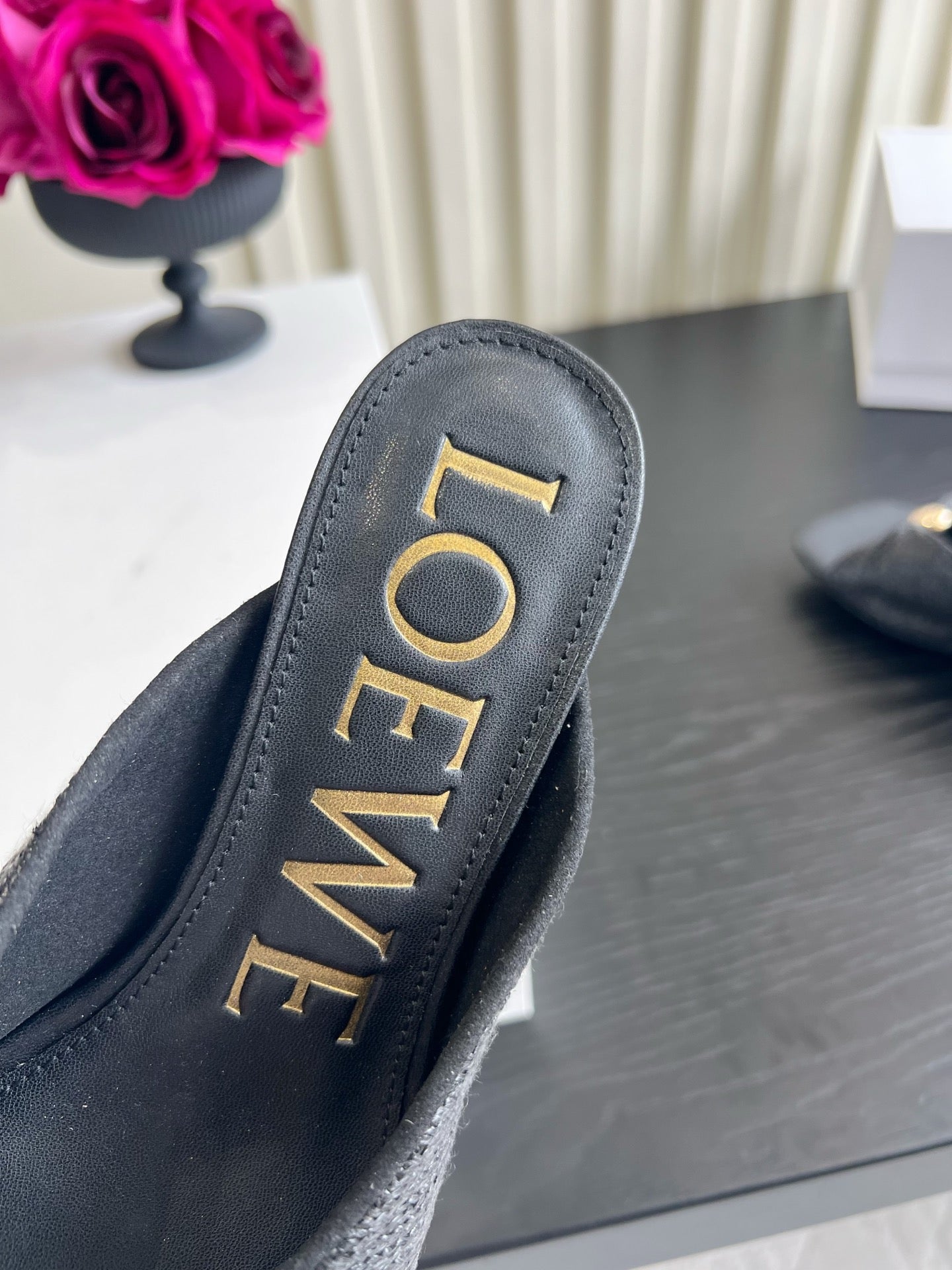 LOEWE 26S HIGH-HEEL SANDALS 45 MM IN BLACK RAFFIA AND LAMBSKIN
