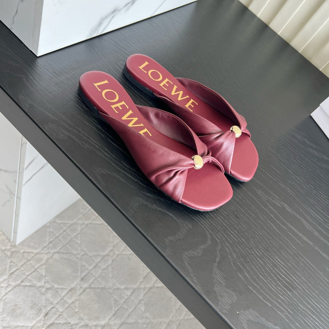 LOEWE 26S SANDALS IN DARK RED LAMBSKIN