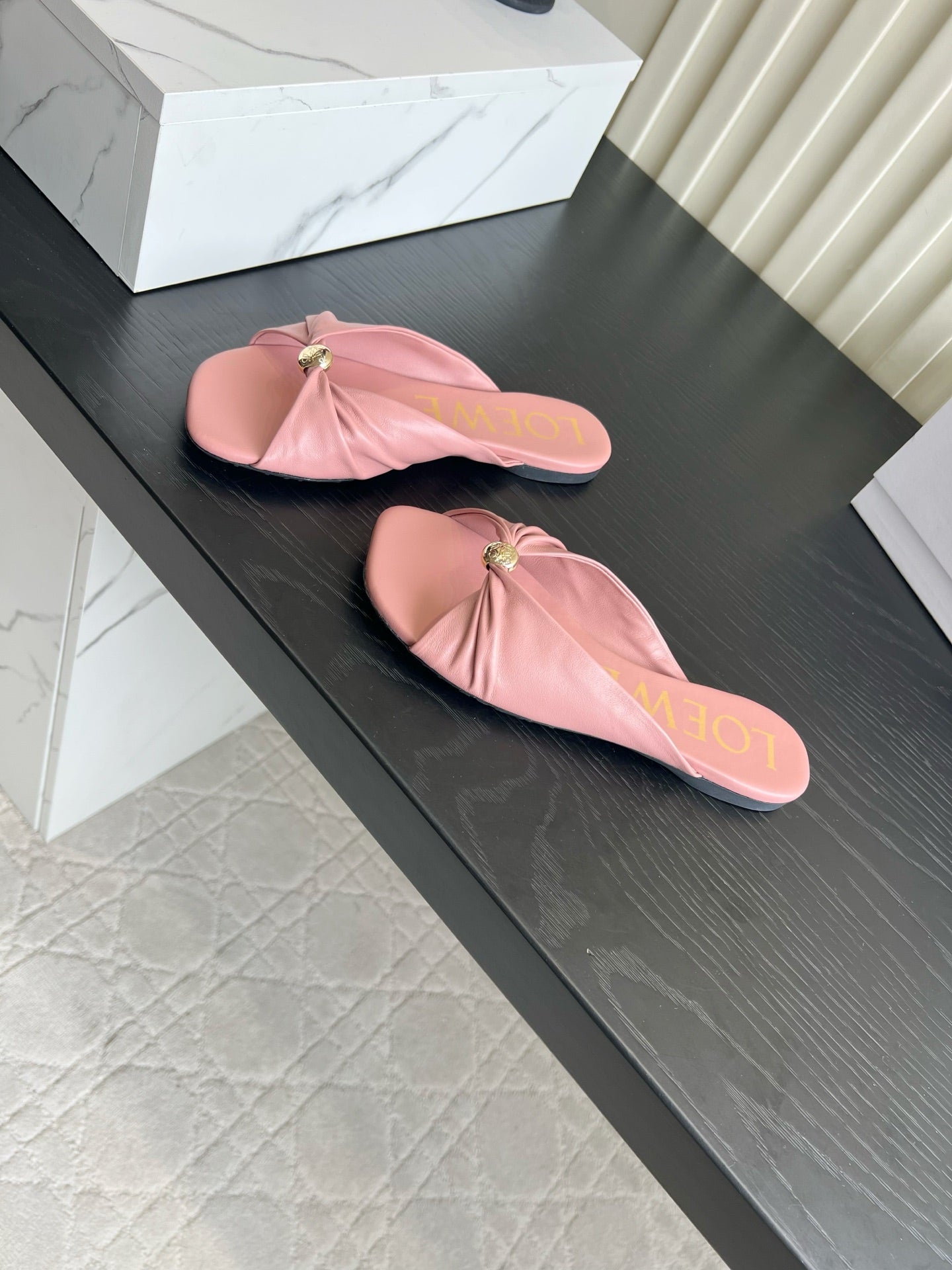 LOEWE 26S SANDALS IN LIGHT PINK LAMBSKIN