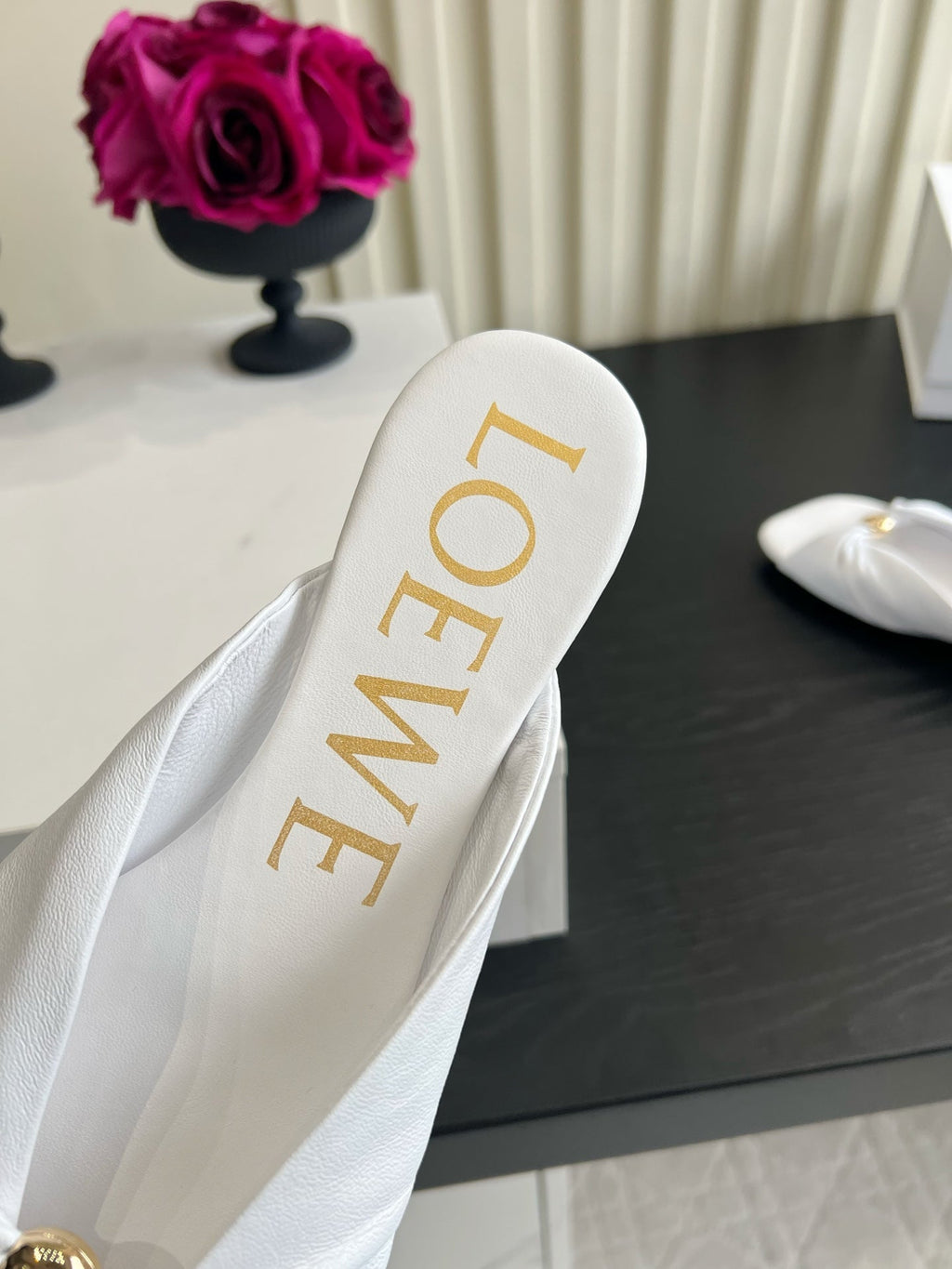 LOEWE 26S SANDALS IN WHITE LAMBSKIN