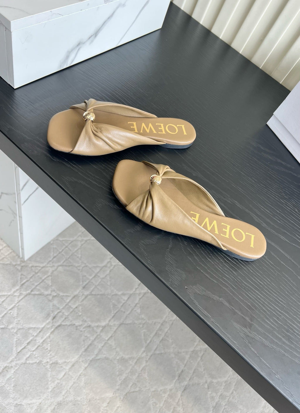 LOEWE 26S SANDALS IN MOCHA BROWN LAMBSKIN