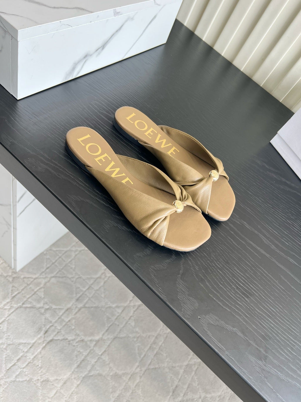 LOEWE 26S SANDALS IN MOCHA BROWN LAMBSKIN