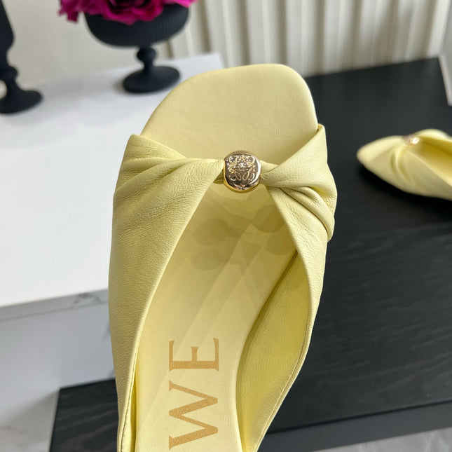 LOEWE 26S SANDALS IN LIGHT YELLOW LAMBSKIN