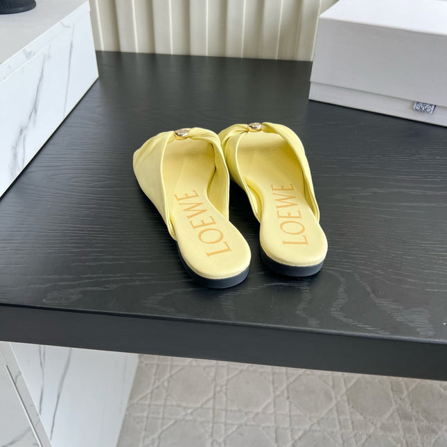 LOEWE 26S SANDALS IN LIGHT YELLOW LAMBSKIN