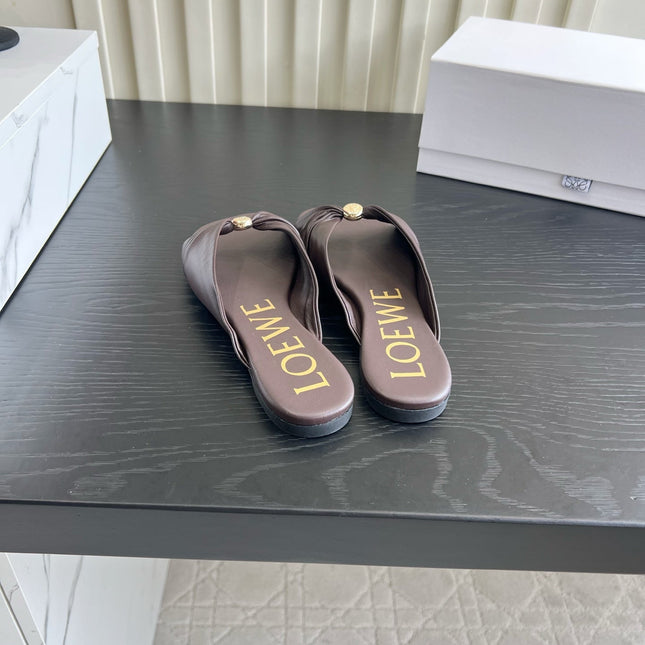 LOEWE 26S SANDALS IN BROWN LAMBSKIN