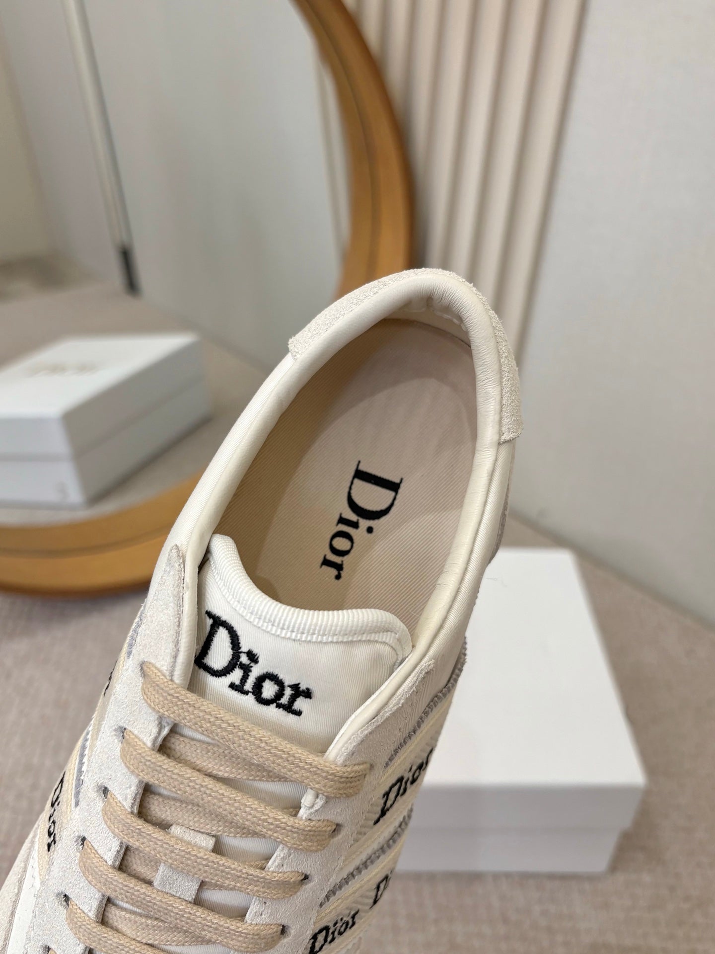 DIOR 26S SNEAKERS IN CREAM WHITE SUEDE