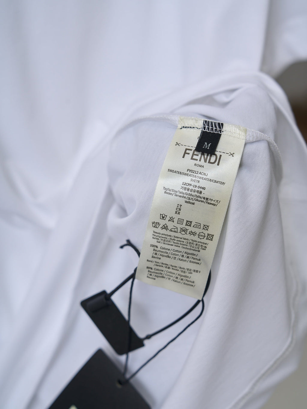 FENDI 26S SHORT SLEEVE T-SHIRT 122
