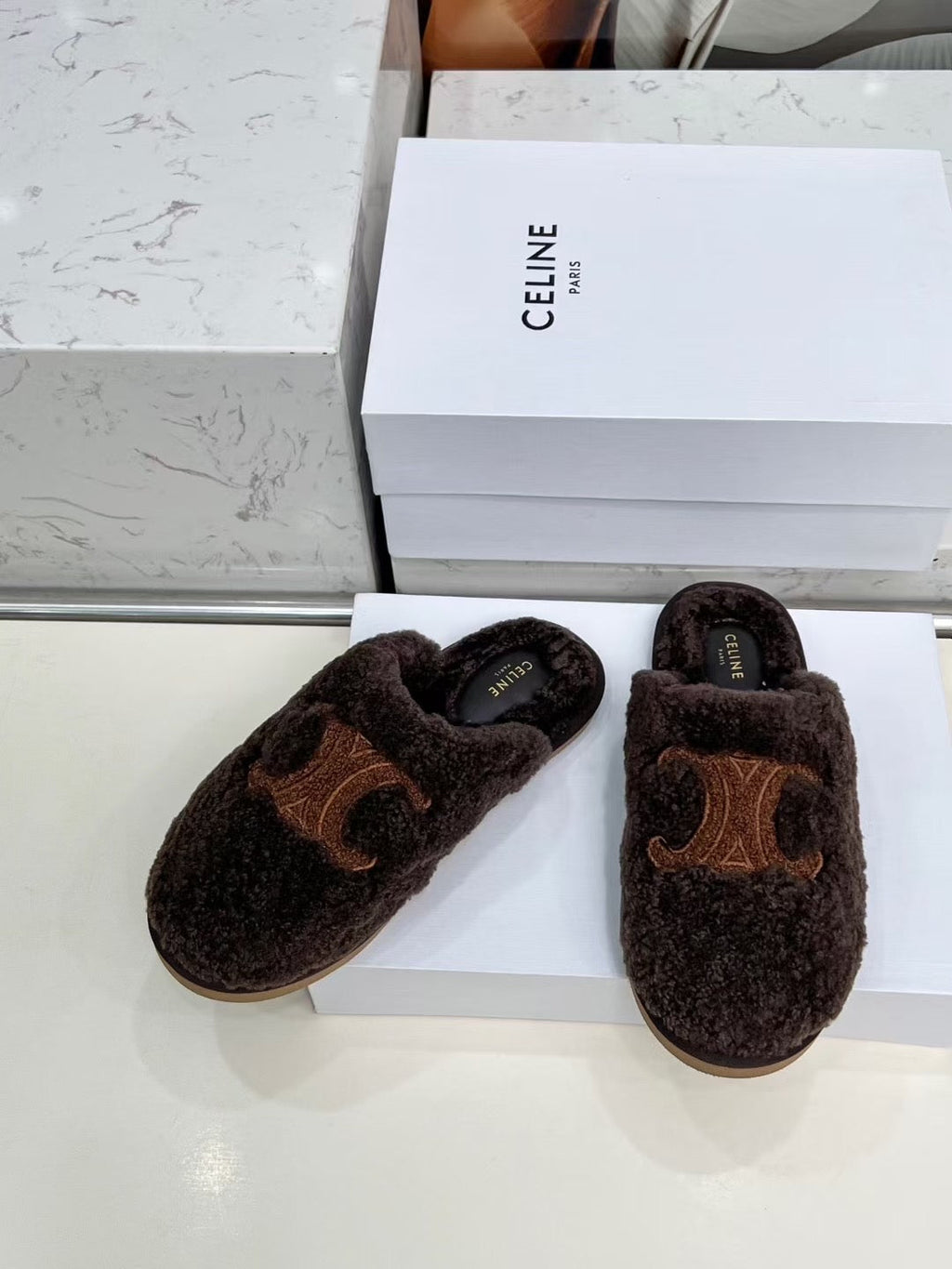 CELINE 25S GEORGIA SLIDE IN SHEARLING IN DARK BROWN