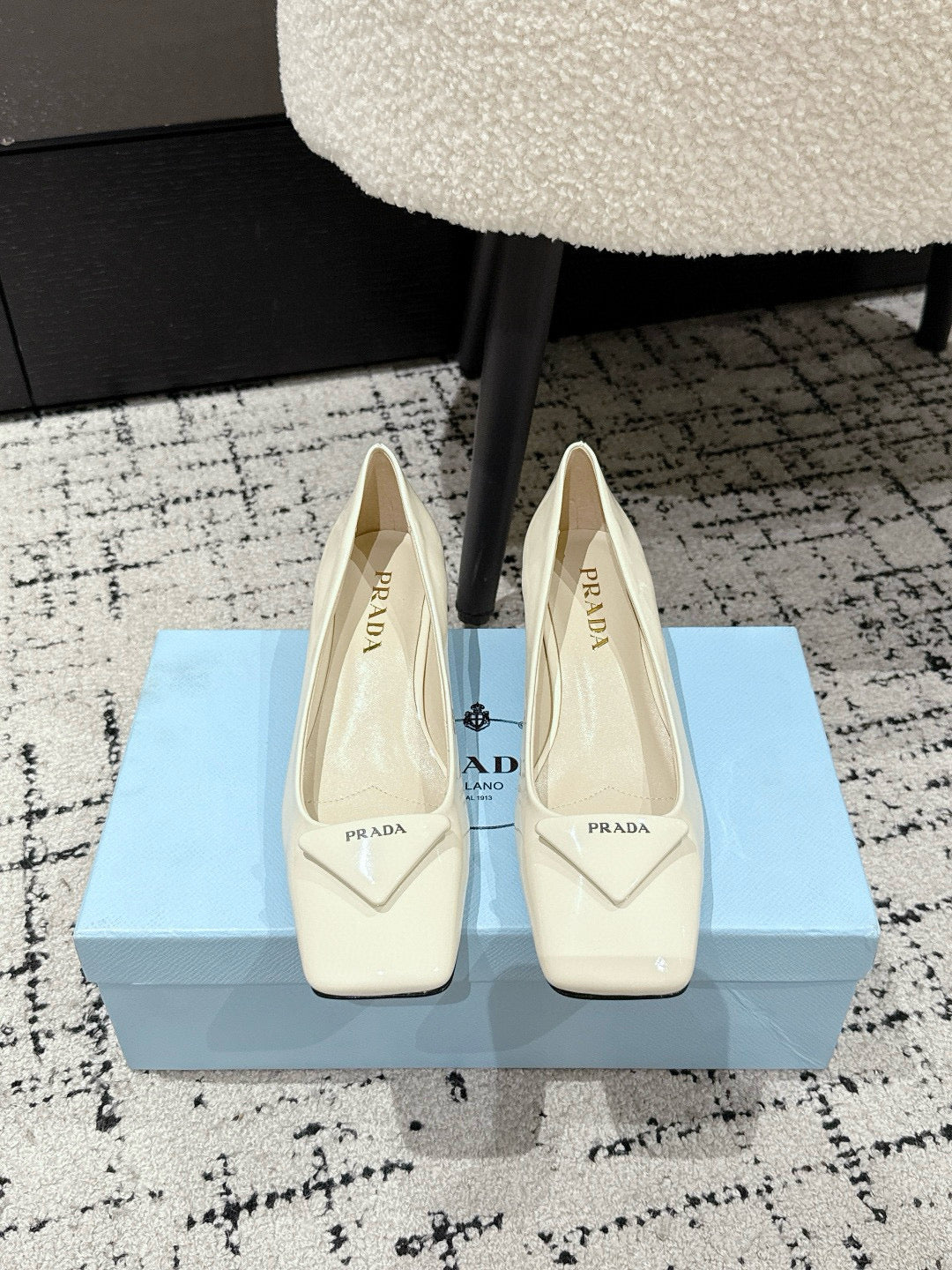 PRADA 25S SQUARE TOE HIGH HEELS IN IVORY GLOSSY CALFSKIN