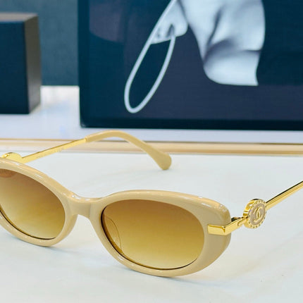 CHANEL 26S OVAL FRAME IN ACETATE 404685