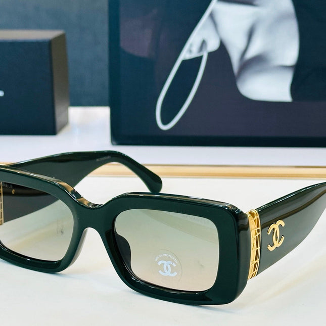 CHANEL 26S SOVERSIZED RECTANGULAR SUNGLASSES WITH BLACK FRAMES IN ACETATE 408100